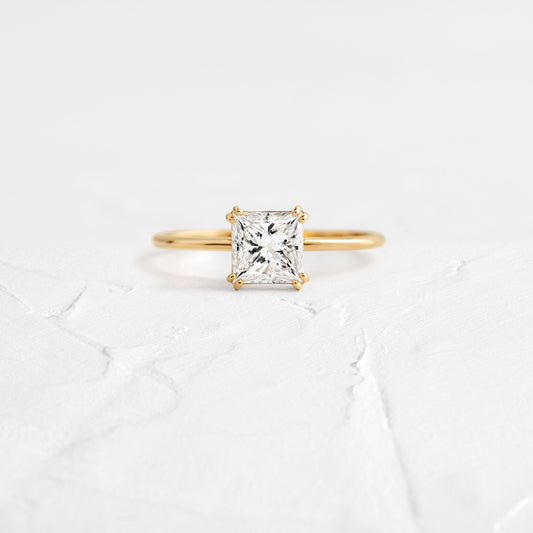 Solitaire-Oval Lab Grown Diamond Engagement Ring