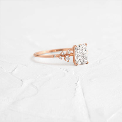 Solitaire-Oval Lab Grown Diamond Engagement Ring