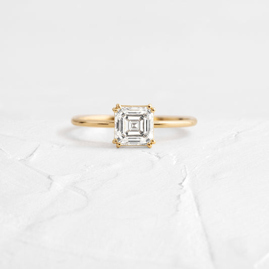 Solitaire-Oval Lab Grown Diamond Engagement Ring