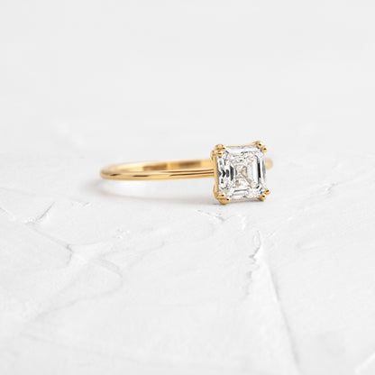 Solitaire-Oval Lab Grown Diamond Engagement Ring
