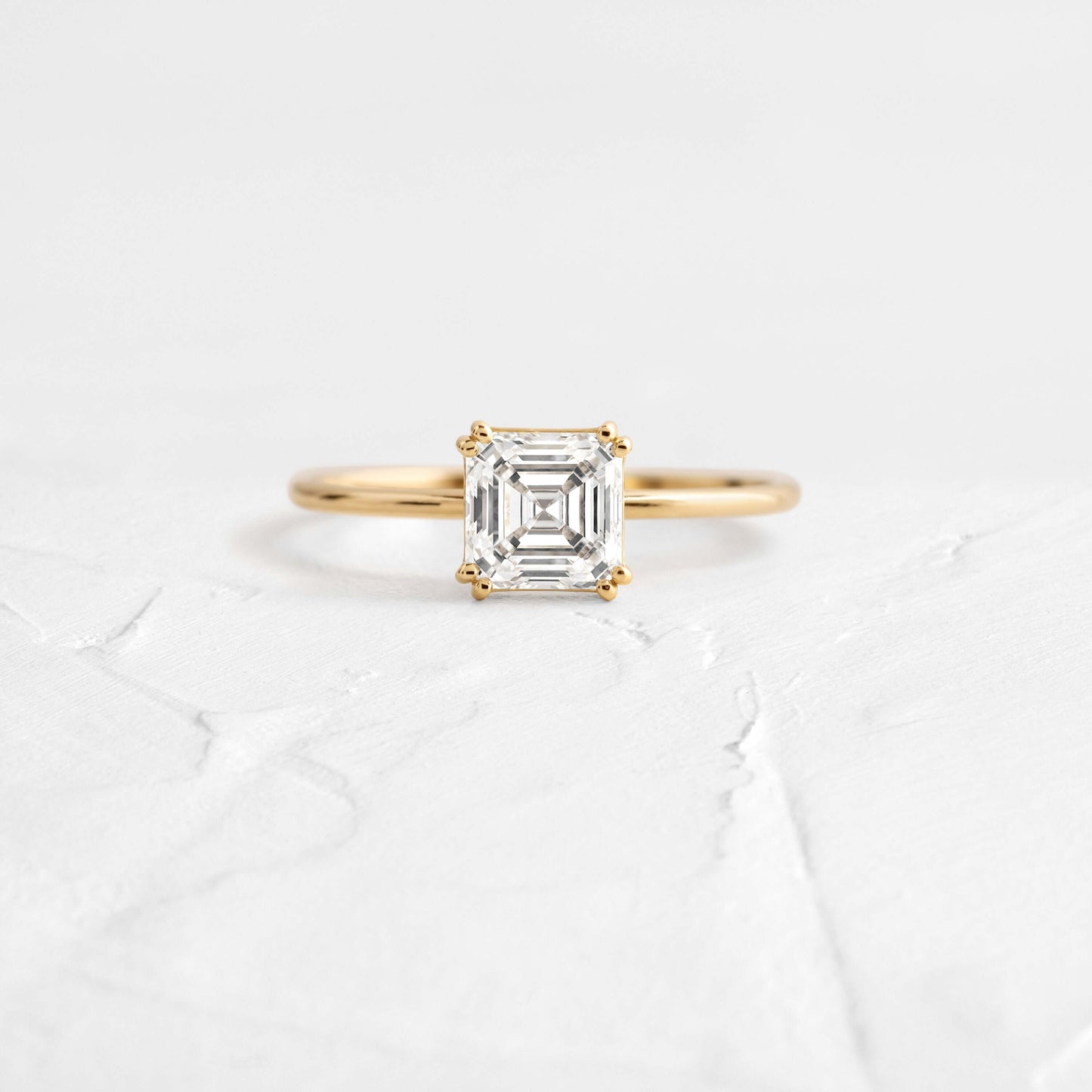Solitaire-Oval Lab Grown Diamond Engagement Ring