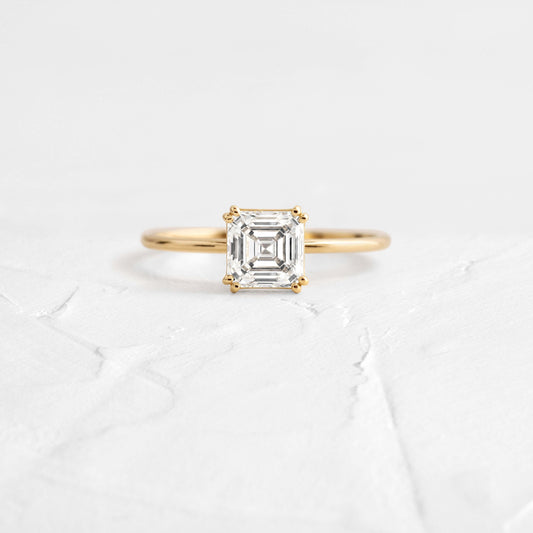 Solitaire-Oval Lab Grown Diamond Engagement Ring
