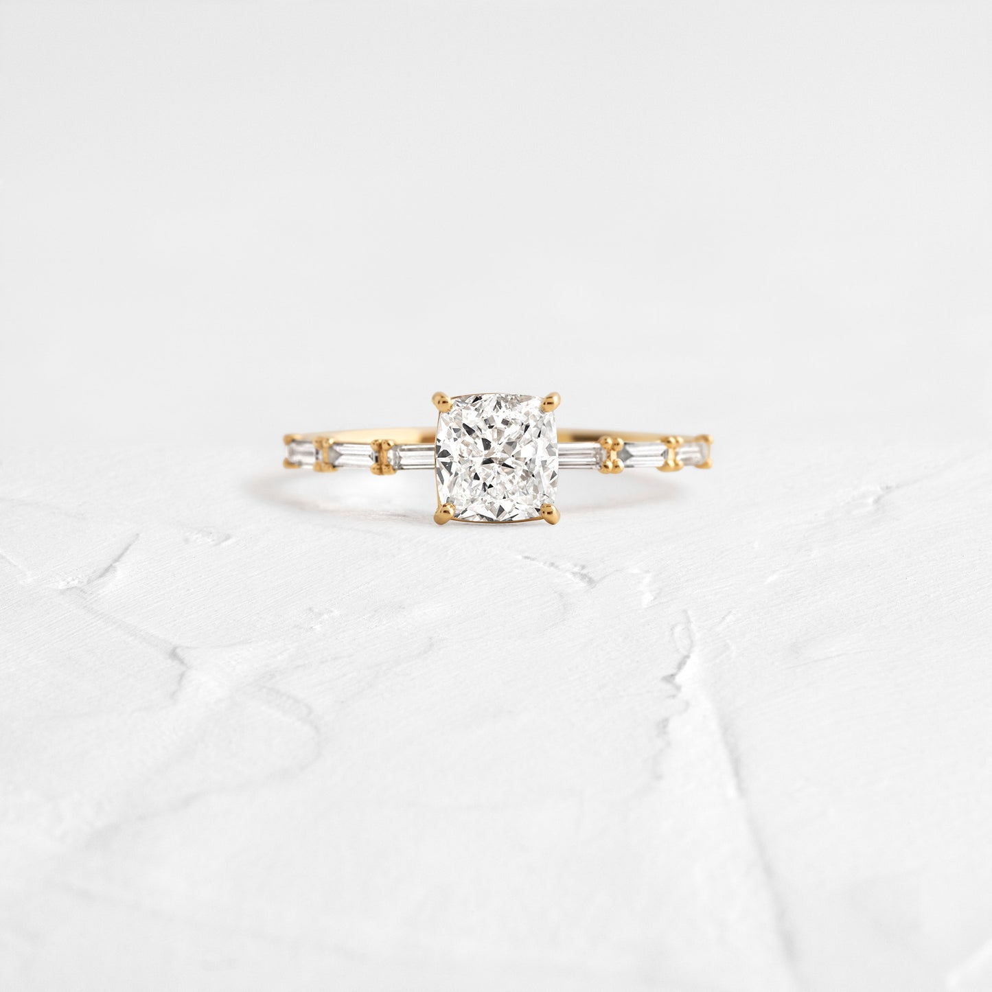 Solitaire-Oval Lab Grown Diamond Engagement Ring