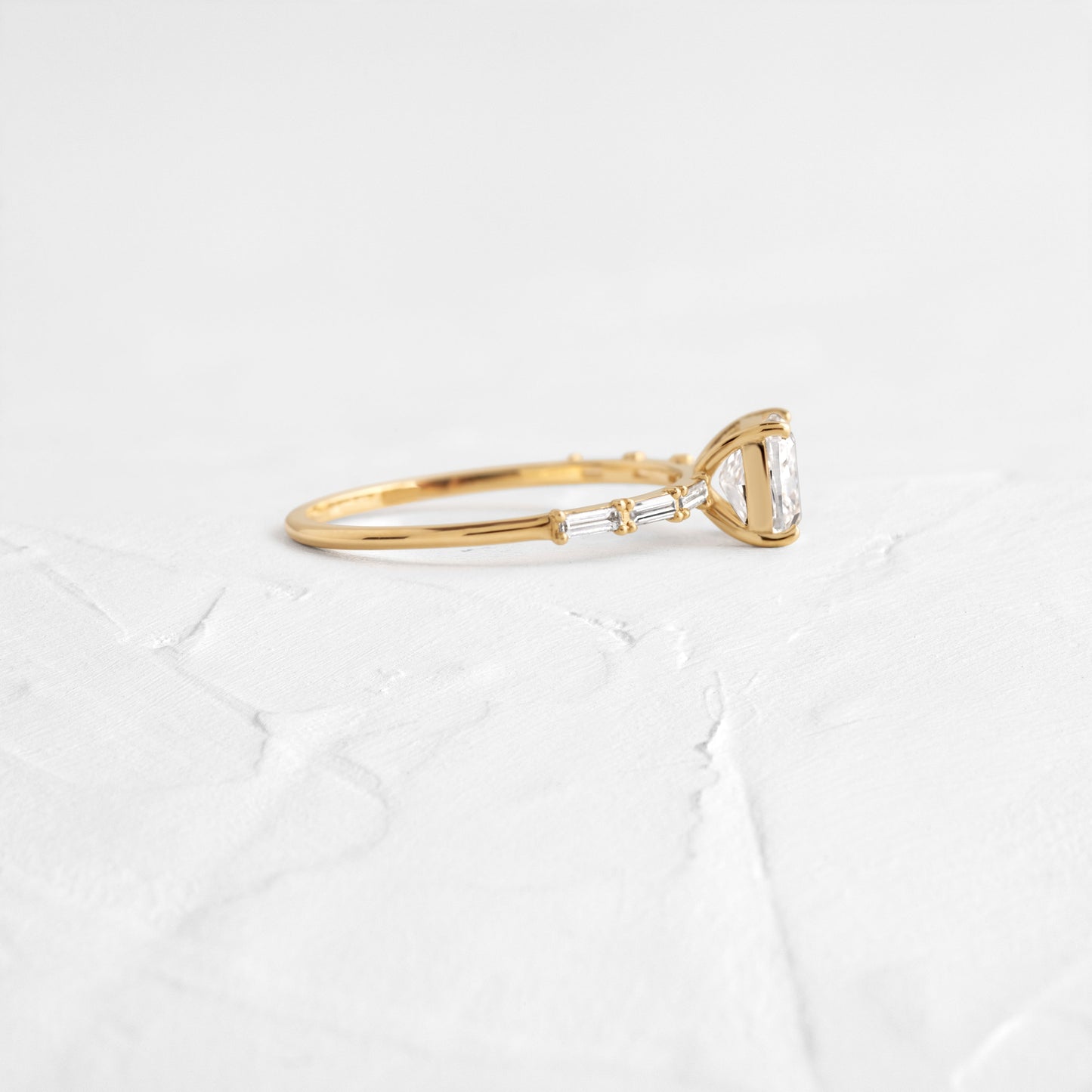Solitaire-Oval Lab Grown Diamond Engagement Ring