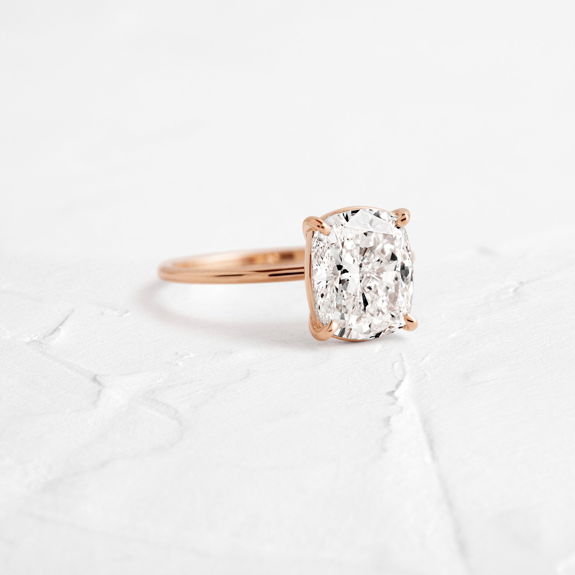 Solitaire-Oval Lab Grown Diamond Engagement Ring
