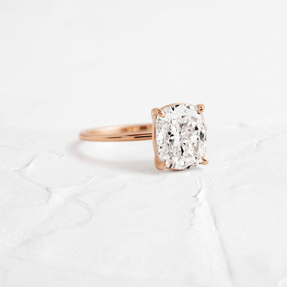 Solitaire-Oval Lab Grown Diamond Engagement Ring