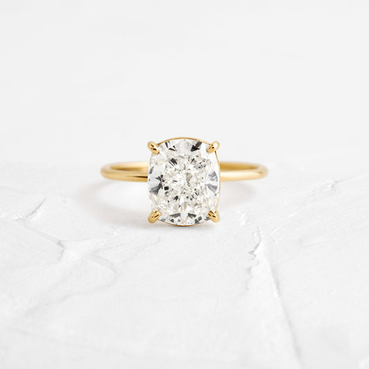 Solitaire-Oval Lab Grown Diamond Engagement Ring