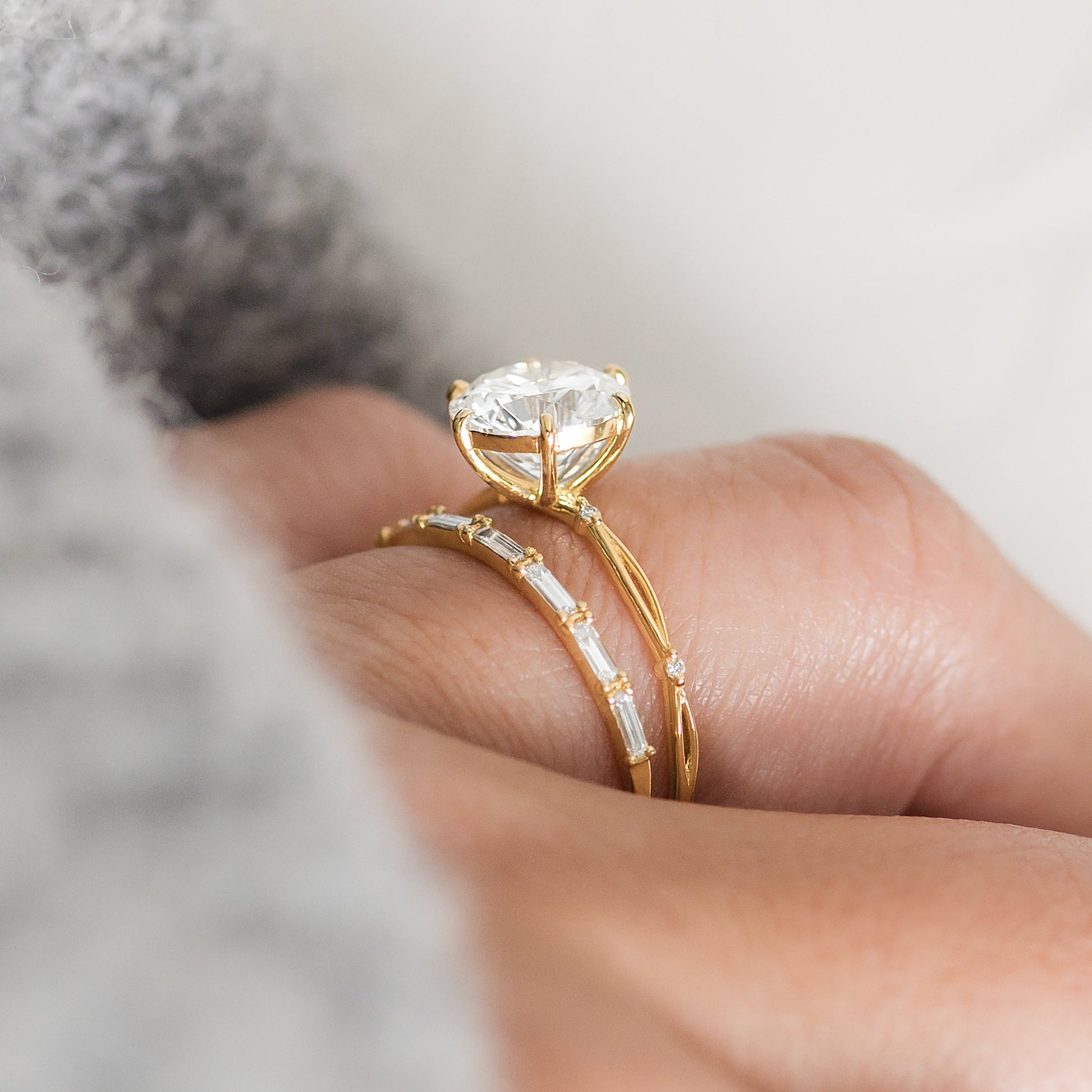 Solitaire-Oval Lab Grown Diamond Engagement Ring