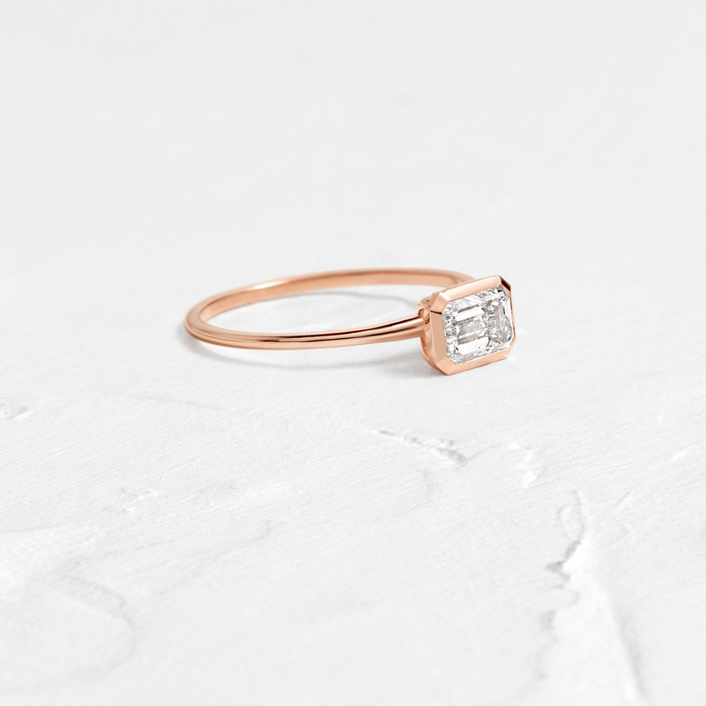 Solitaire-Oval Lab Grown Diamond Engagement Ring
