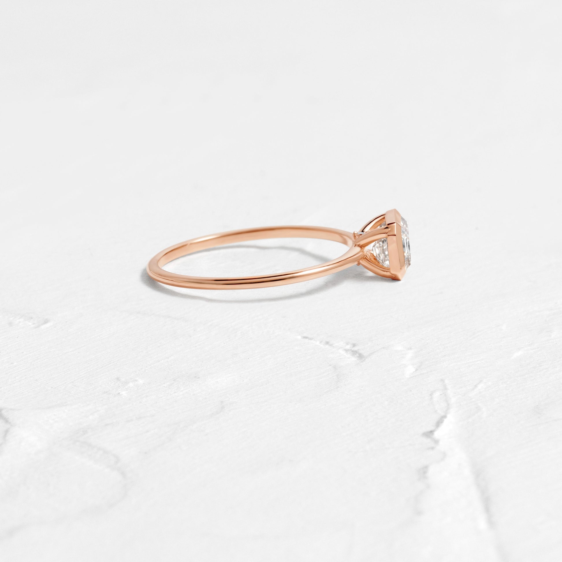 Solitaire-Oval Lab Grown Diamond Engagement Ring