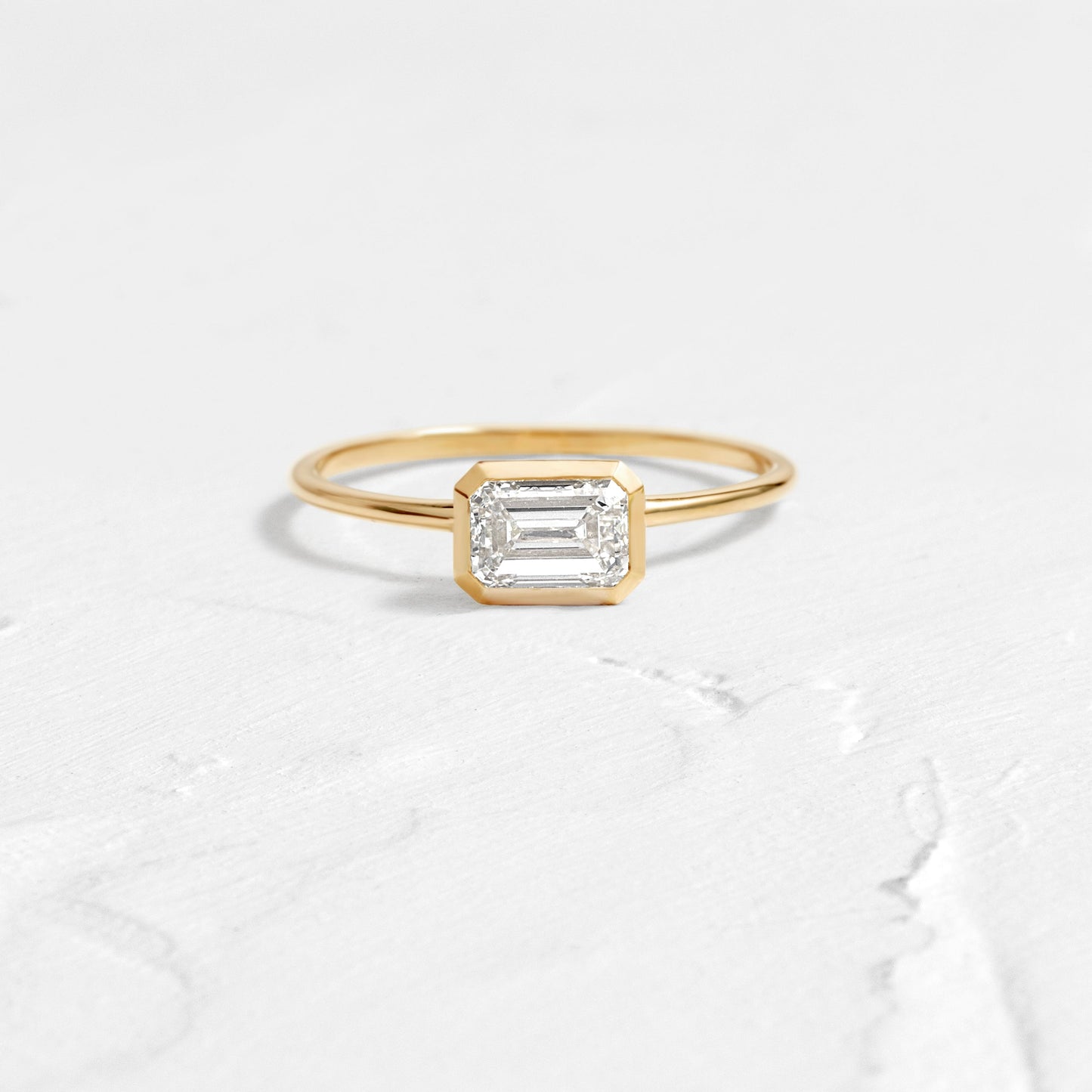 Solitaire-Oval Lab Grown Diamond Engagement Ring