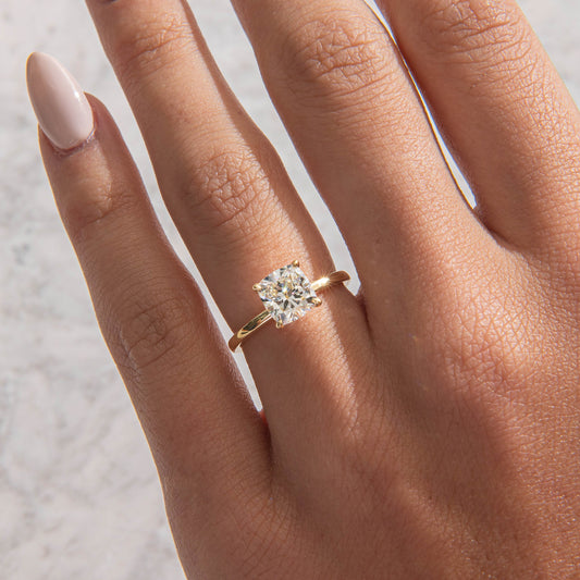 Solitaire-Oval Lab Grown Diamond Engagement Ring