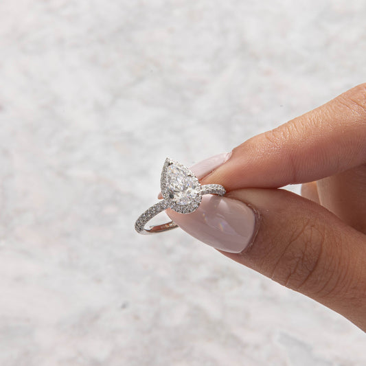Solitaire-Oval Lab Grown Diamond Engagement Ring