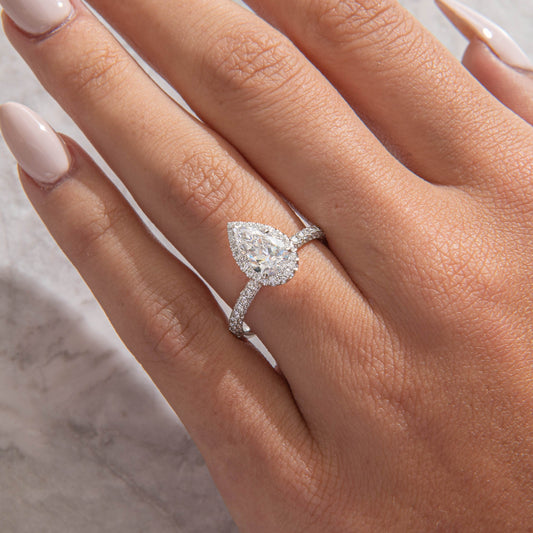 Solitaire-Oval Lab Grown Diamond Engagement Ring