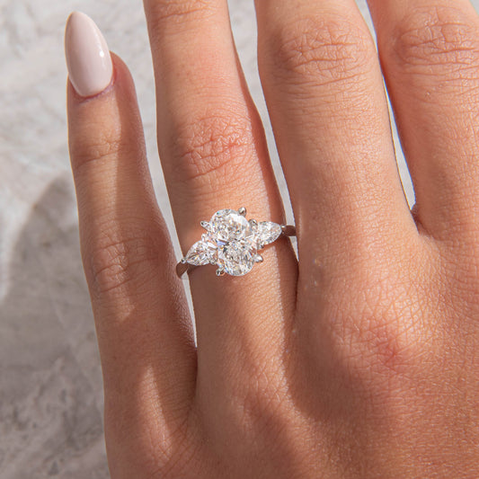 Solitaire-Oval Lab Grown Diamond Engagement Ring