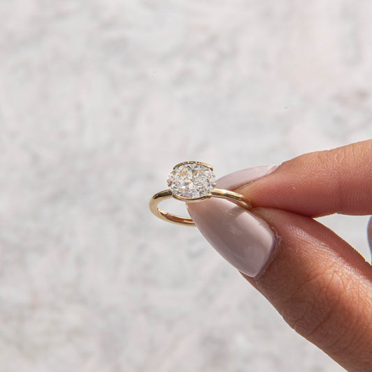 Solitaire-Oval Lab Grown Diamond Engagement Ring