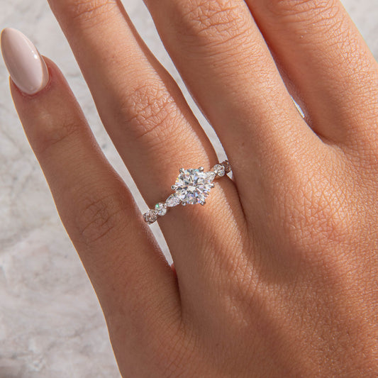 Solitaire-Oval Lab Grown Diamond Engagement Ring