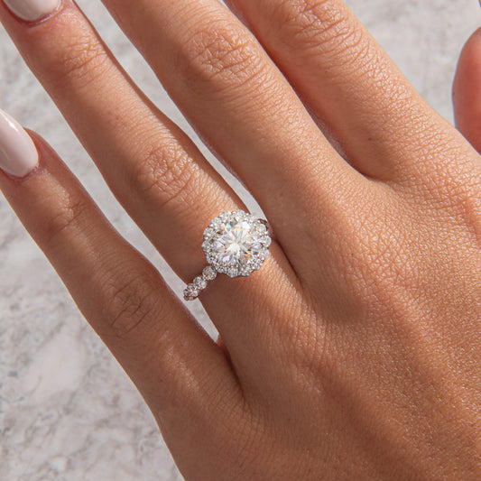 Solitaire-Oval Lab Grown Diamond Engagement Ring
