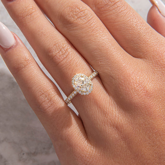 Solitaire-Oval Lab Grown Diamond Engagement Ring