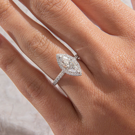 Solitaire-Oval Lab Grown Diamond Engagement Ring