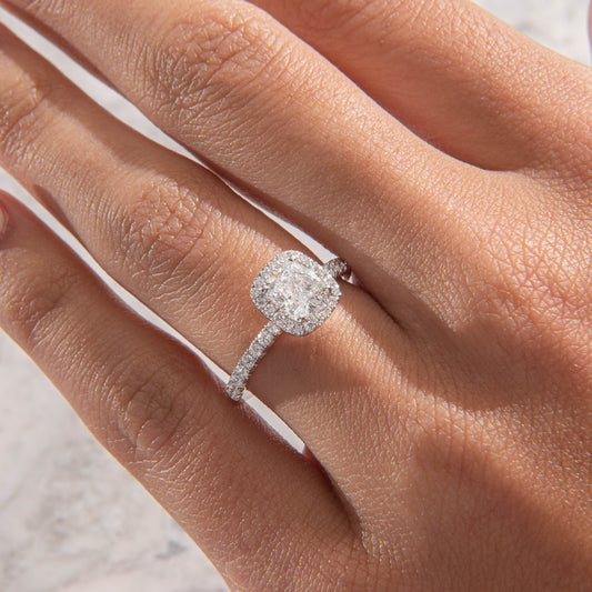 Solitaire-Oval Lab Grown Diamond Engagement Ring