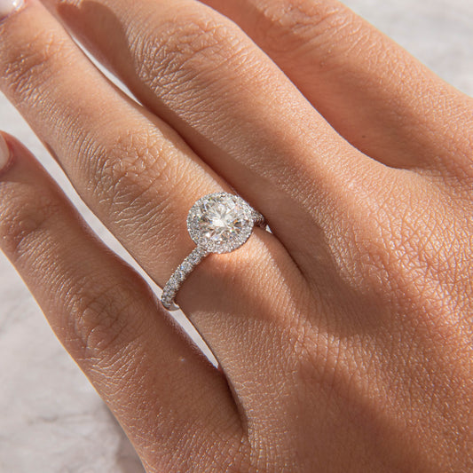 Solitaire-Oval Lab Grown Diamond Engagement Ring