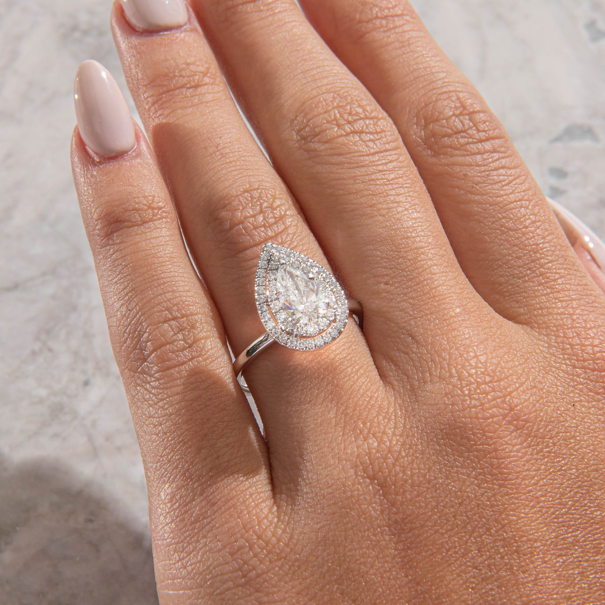 Solitaire-Oval Lab Grown Diamond Engagement Ring