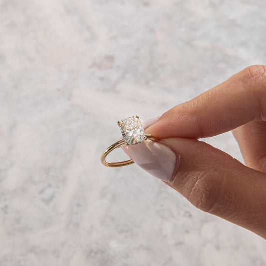 Solitaire-Oval Lab Grown Diamond Engagement Ring