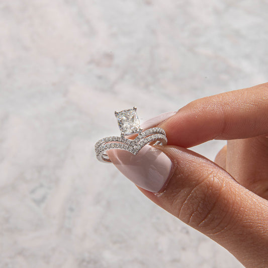 Solitaire-Oval Lab Grown Diamond Engagement Ring
