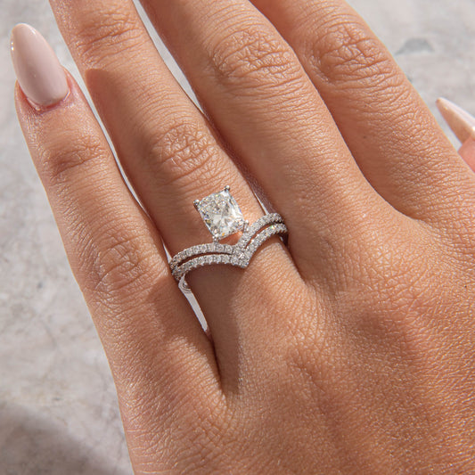 Solitaire-Oval Lab Grown Diamond Engagement Ring