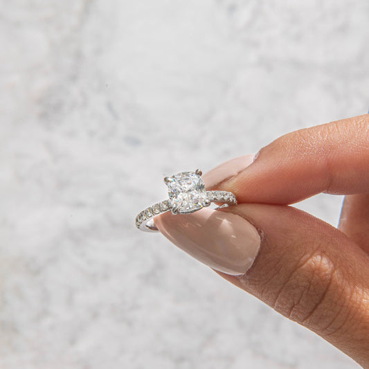 Solitaire-Oval Lab Grown Diamond Engagement Ring