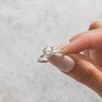 Solitaire-Round Lab Grown Diamond Engagement Ring
