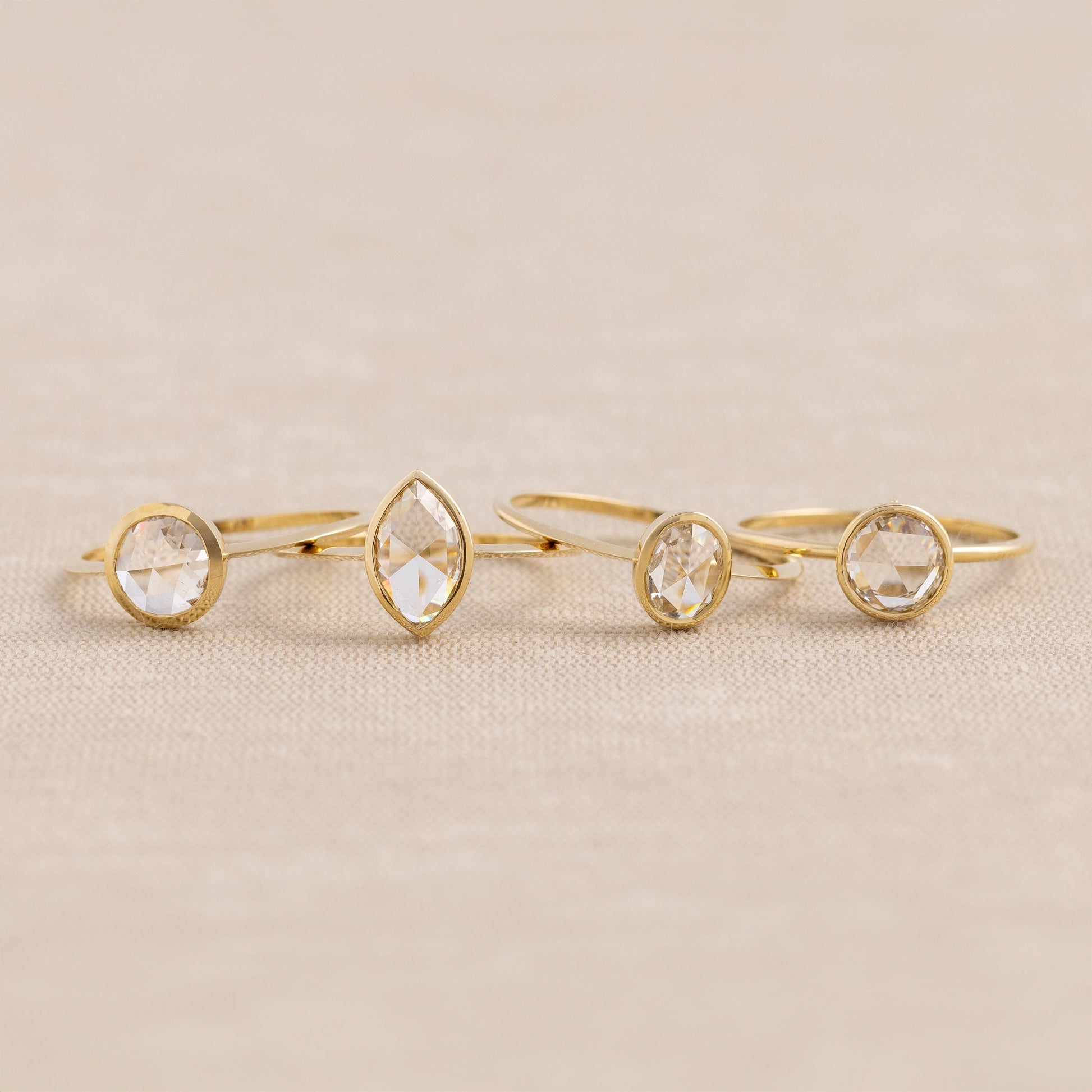 Bezel-Round Lab Grown Diamond Engagement Ring