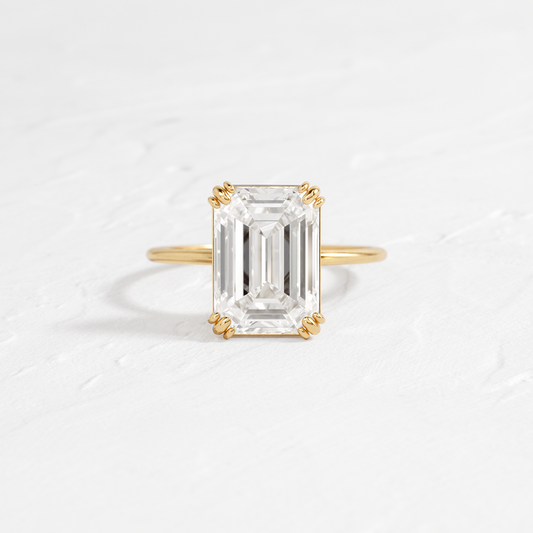 Solitaire-Oval Lab Grown Diamond Engagement Ring