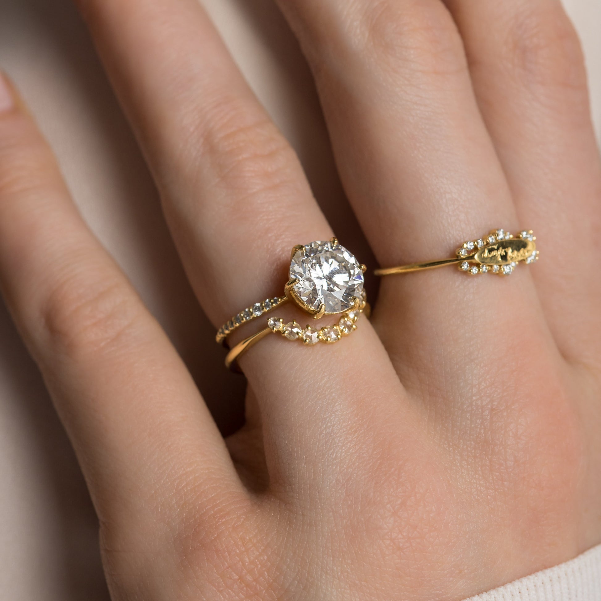 Solitaire-Oval Lab Grown Diamond Engagement Ring