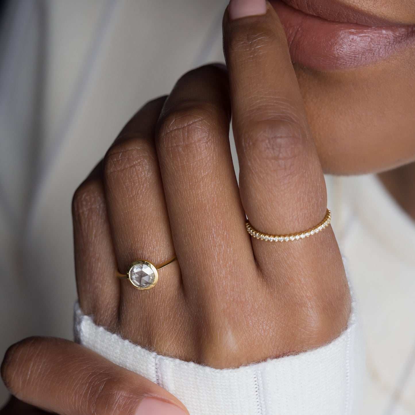 Bezel-Round Lab Grown Diamond Engagement Ring