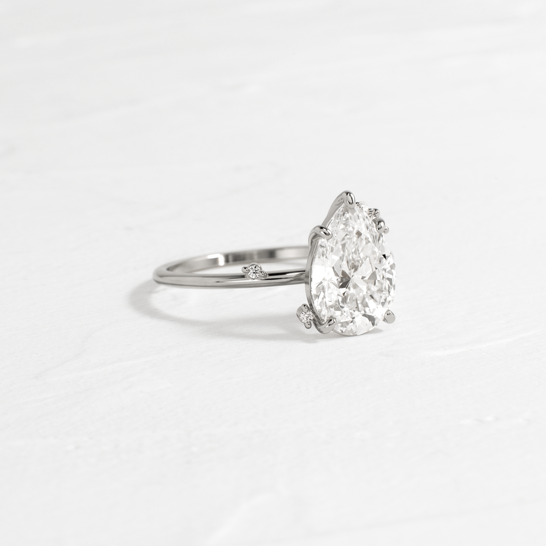 Solitaire-Oval Lab Grown Diamond Engagement Ring