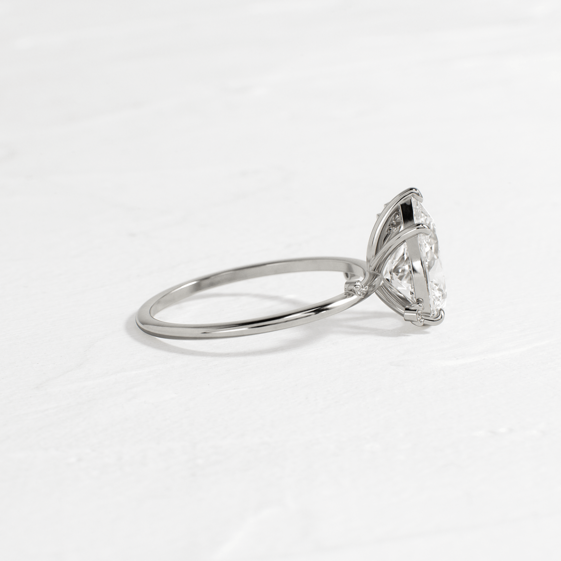 Solitaire-Oval Lab Grown Diamond Engagement Ring