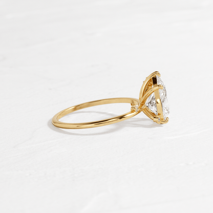 Solitaire-Oval Lab Grown Diamond Engagement Ring