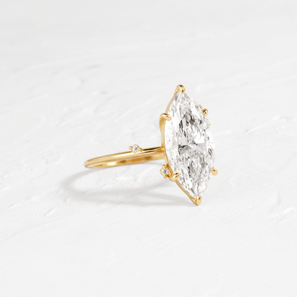 Solitaire-Oval Lab Grown Diamond Engagement Ring
