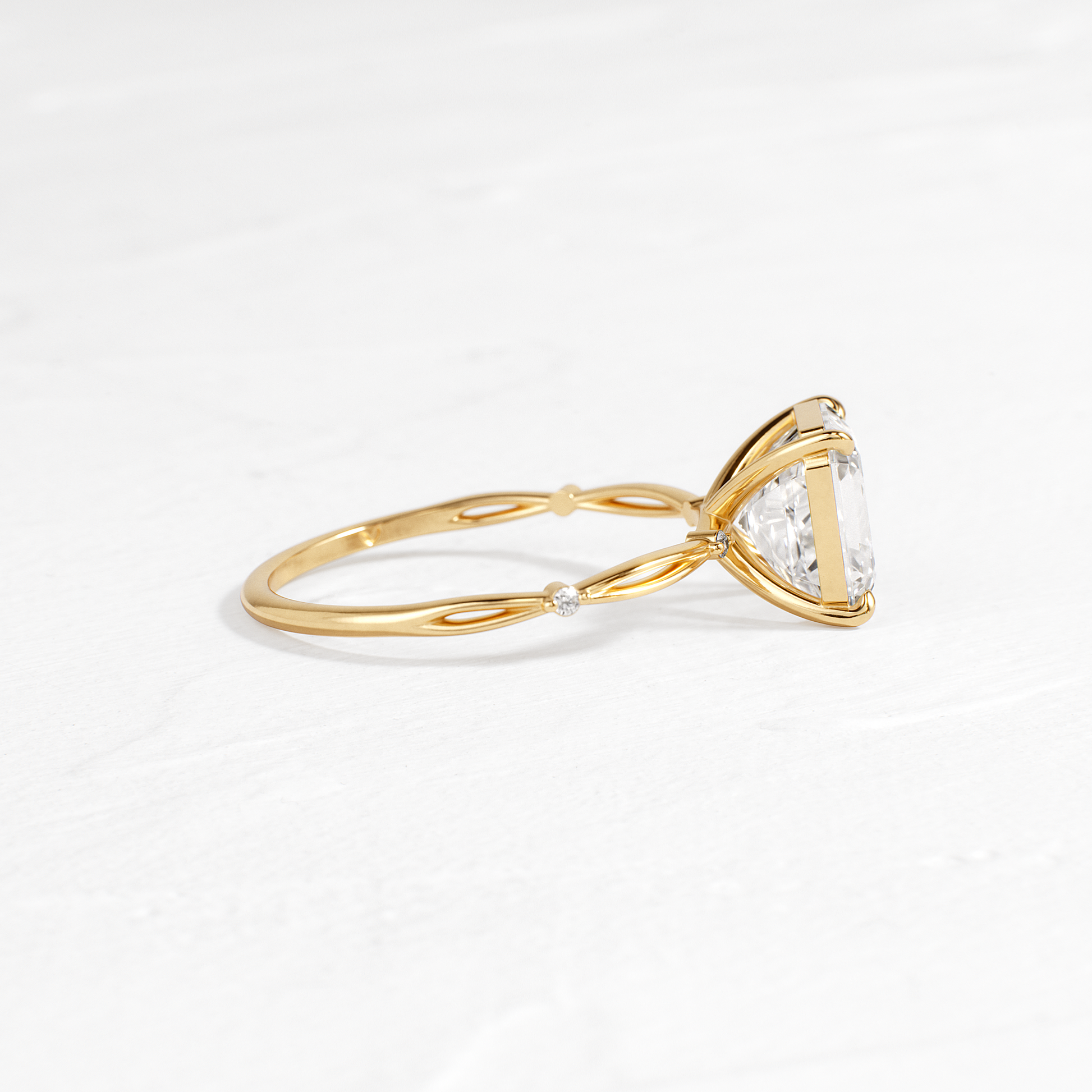 Solitaire-Oval Lab Grown Diamond Engagement Ring