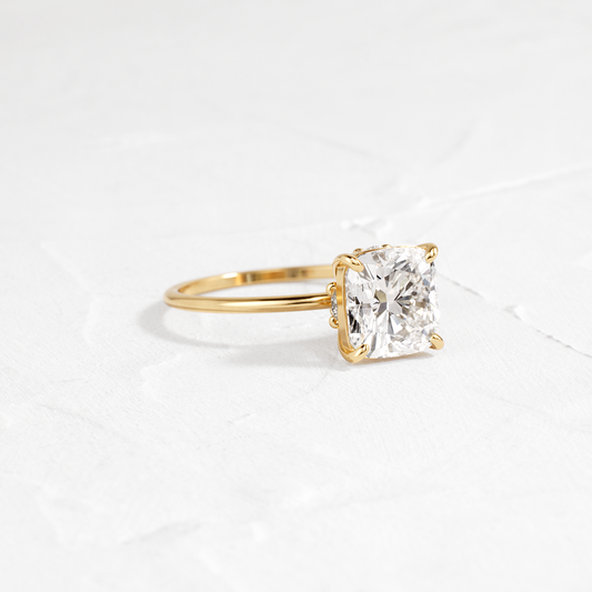 Solitaire-Oval Lab Grown Diamond Engagement Ring