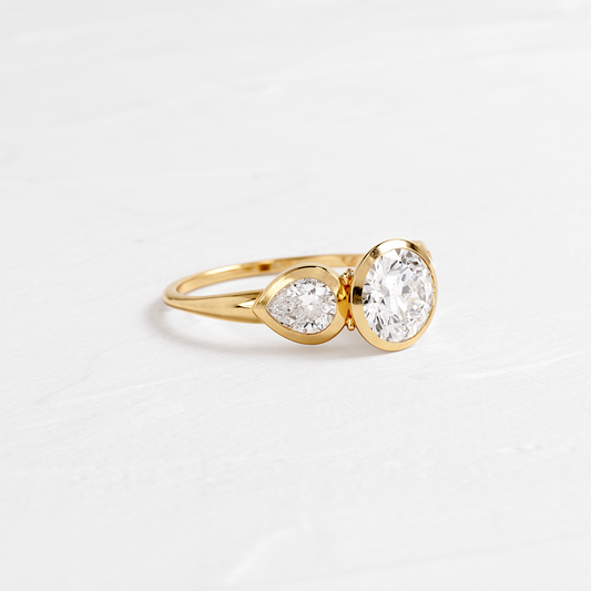 Solitaire-Oval Lab Grown Diamond Engagement Ring