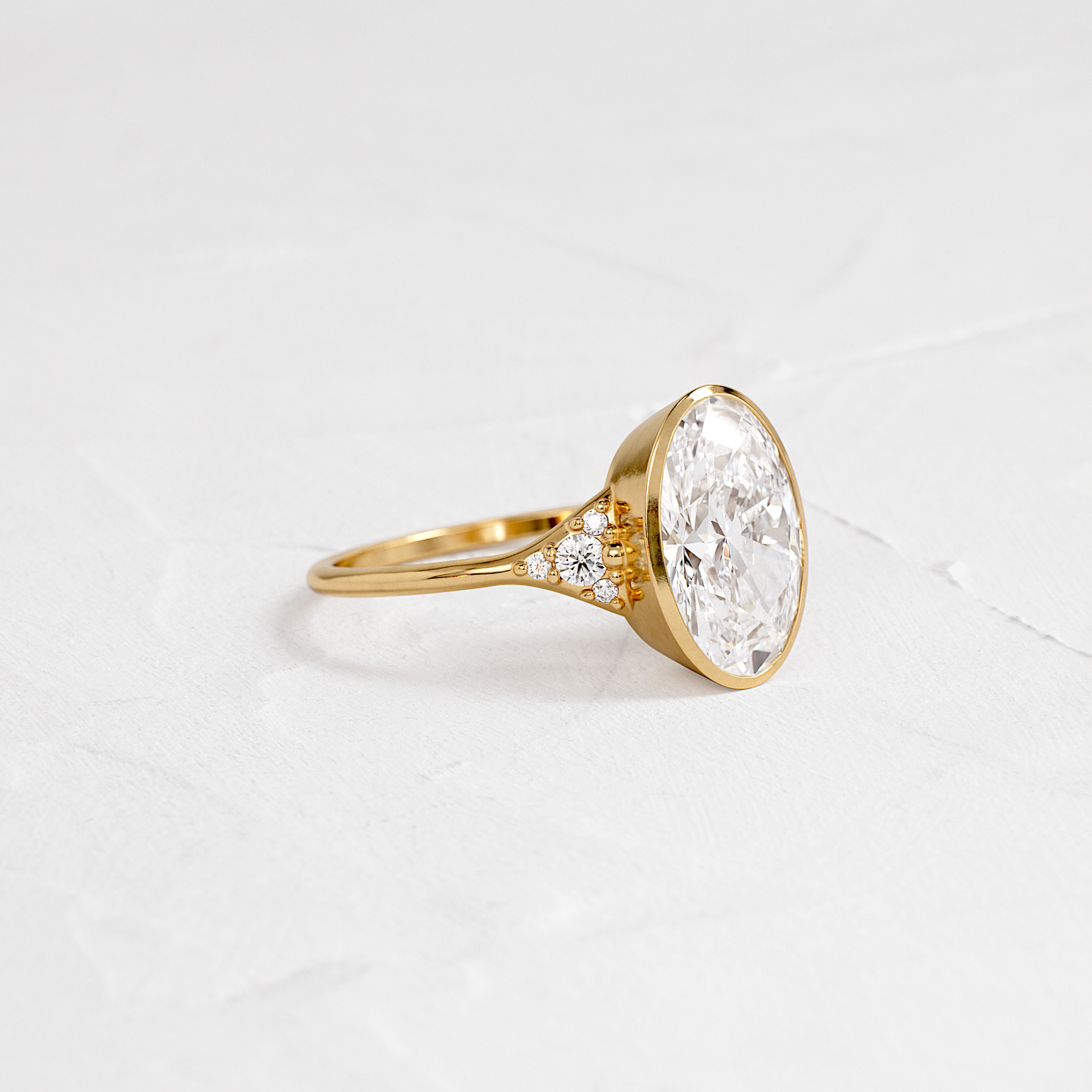 Solitaire-Oval Lab Grown Diamond Engagement Ring