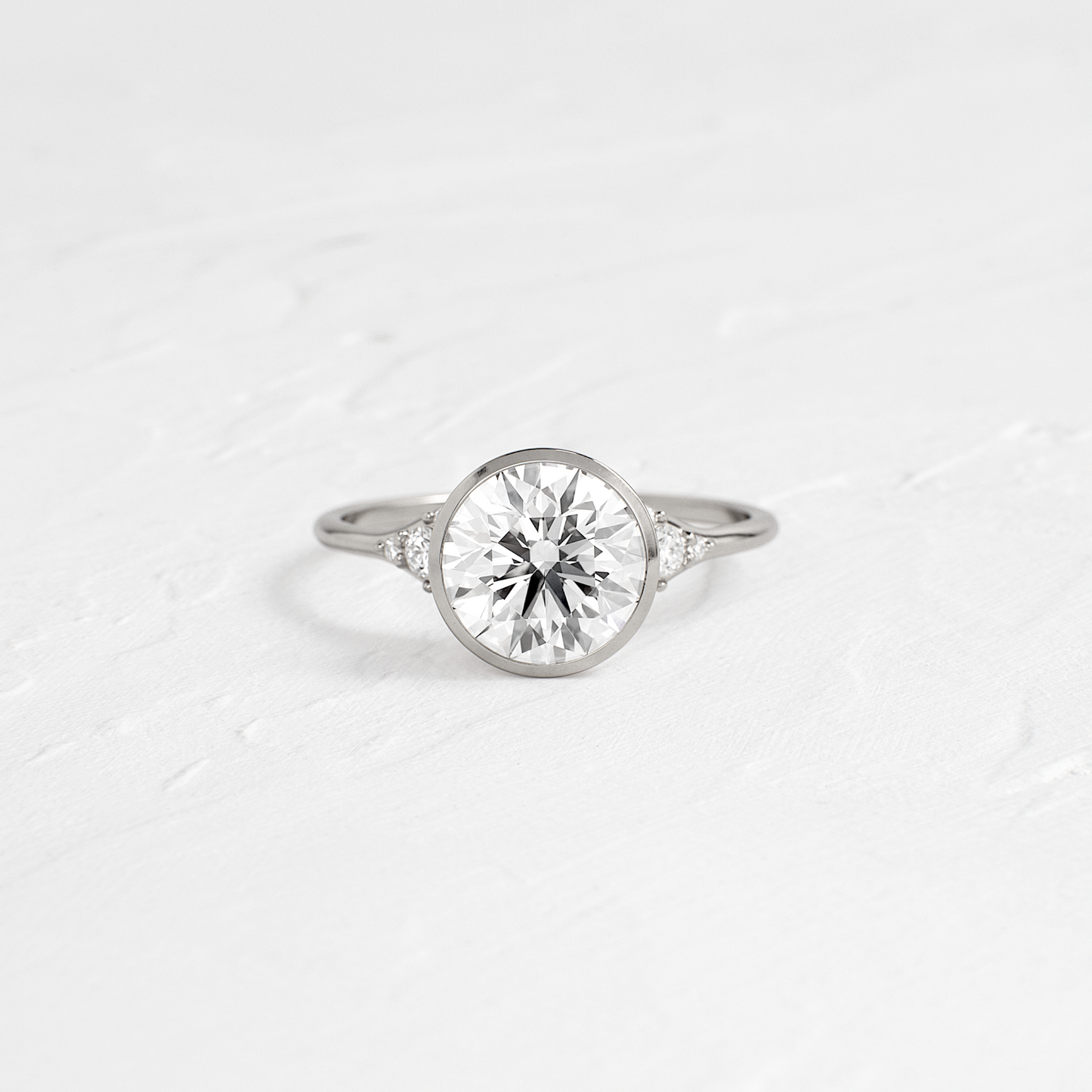 Solitaire-Oval Lab Grown Diamond Engagement Ring