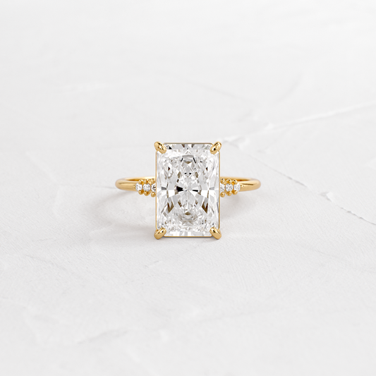 Solitaire-Oval Lab Grown Diamond Engagement Ring