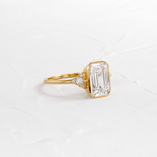 Solitaire-Oval Lab Grown Diamond Engagement Ring