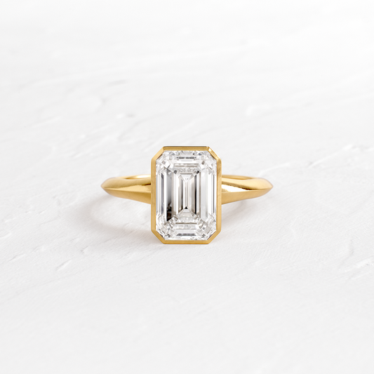 Solitaire-Oval Lab Grown Diamond Engagement Ring