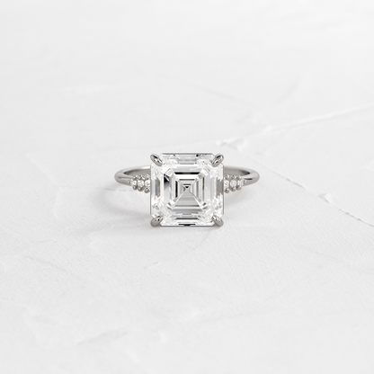 Solitaire-Oval Lab Grown Diamond Engagement Ring