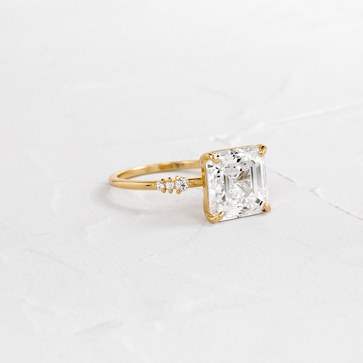 Solitaire-Oval Lab Grown Diamond Engagement Ring